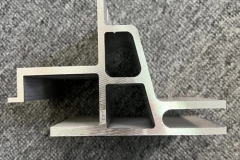 擠壓鋁型材具有哪些特點(diǎn)？
